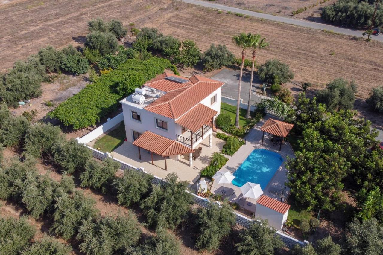 Villa Paradise Paphos Exterior photo
